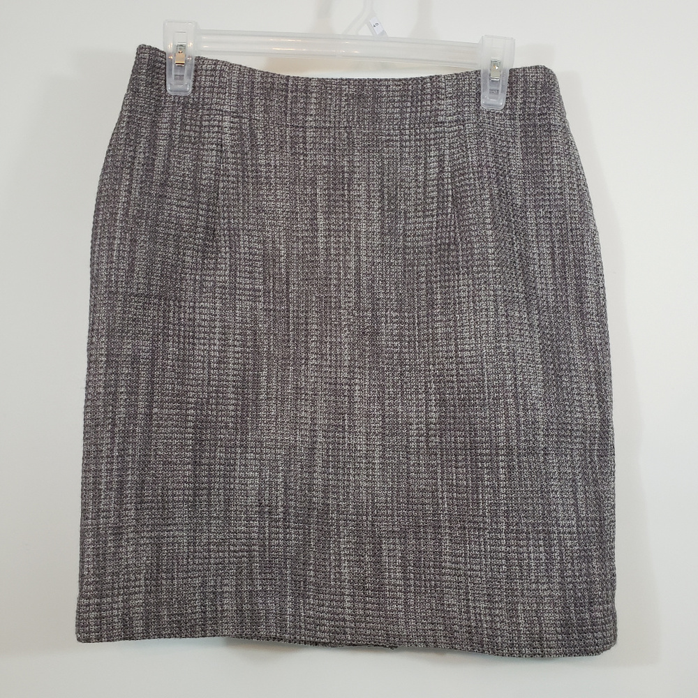 NWT Banana Republic Factory skirt size 2